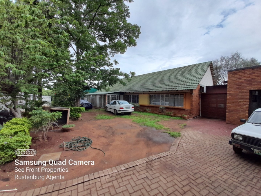 3 Bedroom Property for Sale in Lower Bo-dorp North West